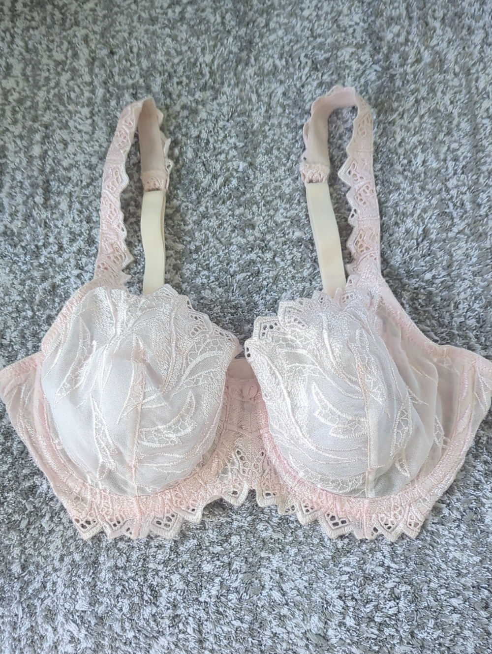 Bali Sheer Lace Underwire Bra in Light Pink 34D